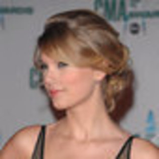 taylor-swift-129445l-thumbnail_gallery