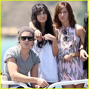 zac-efron-water-taxi - poze rare cu vanessa si zac efron