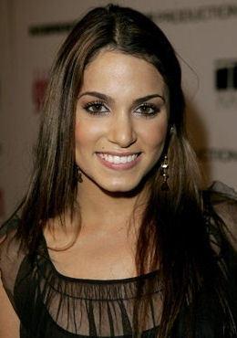 Nikki_Reed_1238606617_4