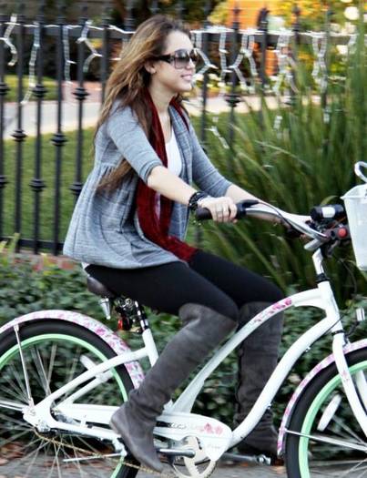 out-for-a-ride_512x667