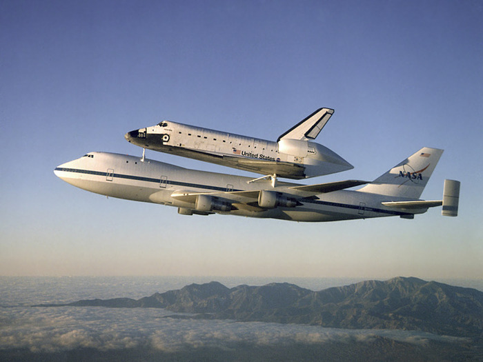 Piggyback, Space Shuttle Atlantis and Boeing 747 - Avioane Super destepte