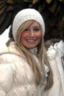 APBNHCPFAFWNJEXYRUB - Ashley