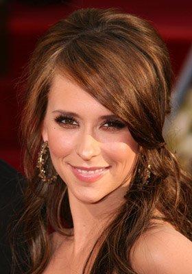 Jennifer-Love-Hewitt-1205082422