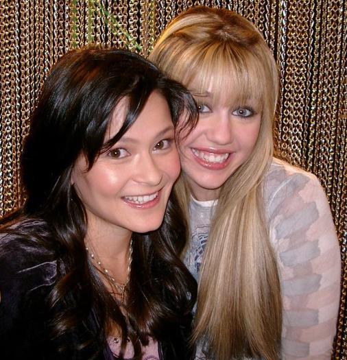SGYZEMZZTGIUMKIQOID - Miley personale