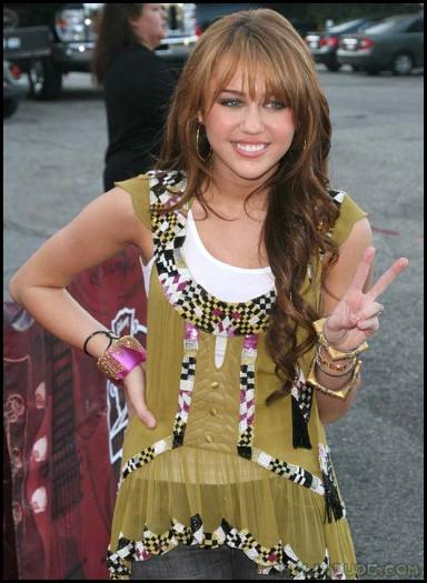 Miley-Cyrus-City-Of-Hope-Concert - hannah montana