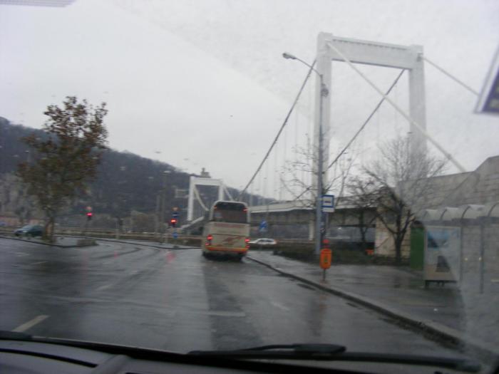 048; Budapesta
