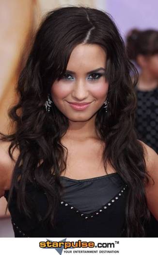 Demi%20Lovato-SGG-086936