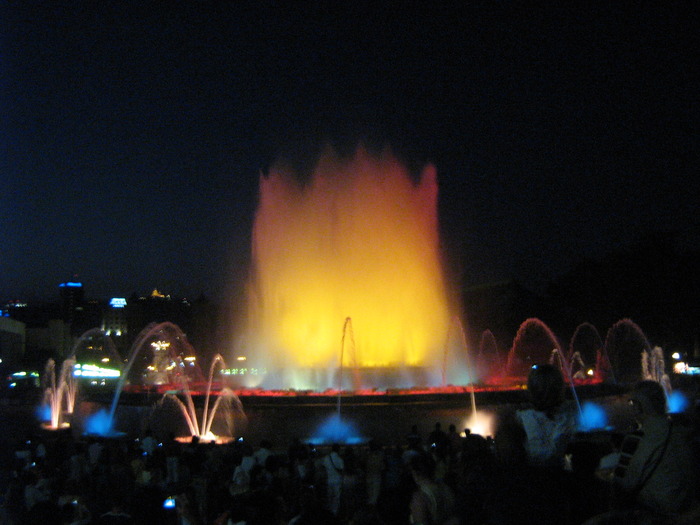 20 Barcelona Magic Fountain