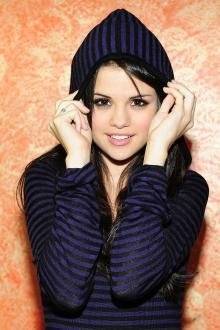 PTGWTZLHJCJYMKYEINF - Selena Gomez sedinta foto 7