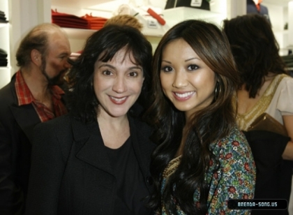 normal_brenda-song-017