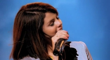 send31 - Poze Selena Gomez