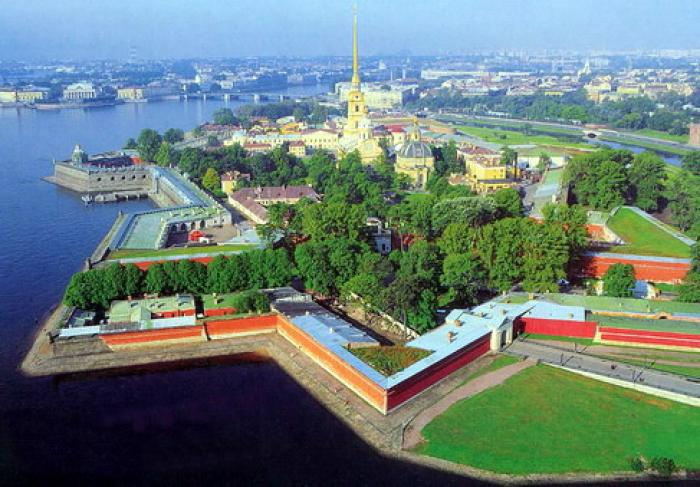 St.Petesburg-Fortareata Petru si Pavel ctitorita de Petru I - Sankt Petesburg