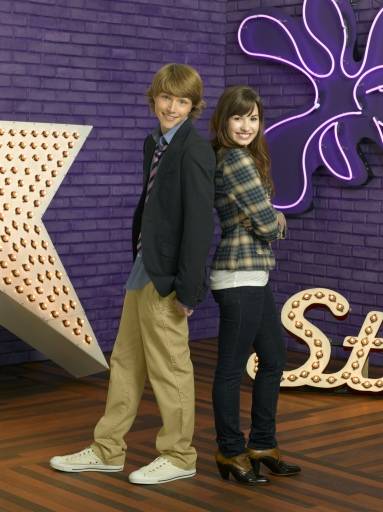 normal_SONNYWITHACHANCE_Y1_GAL_018