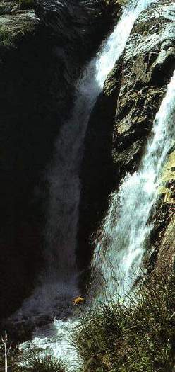 Galeata Bucura cu lacul Bucura