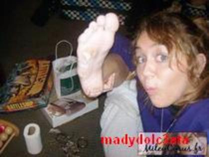 YMOESJNHCJAUIAGUBLS - poze rare miley