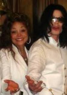 fgh - La Toya Jackson