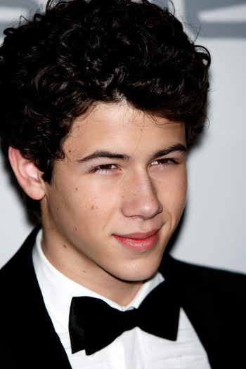 2009+GRAMMY+Salute+Icons+Clive+Davis+Arrivals+I7Q3gSqIRjTl - NICK JONAS