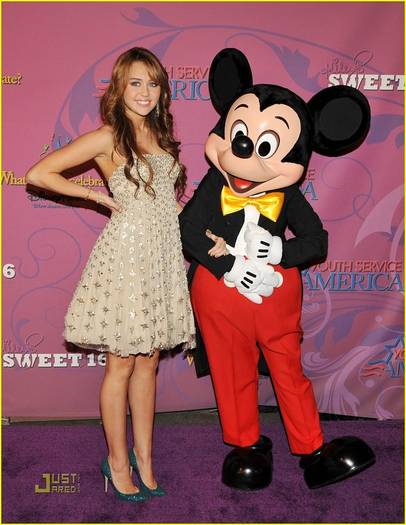 justingastonmileycyrusszu8 - miley cyrus si miki mouse