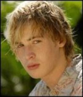 Angus Mclaren - informati despre Angus McLaren