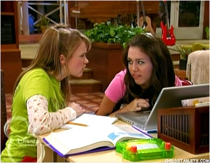 miley_cyrus_hannahmontanazs39 - Emily and Miley