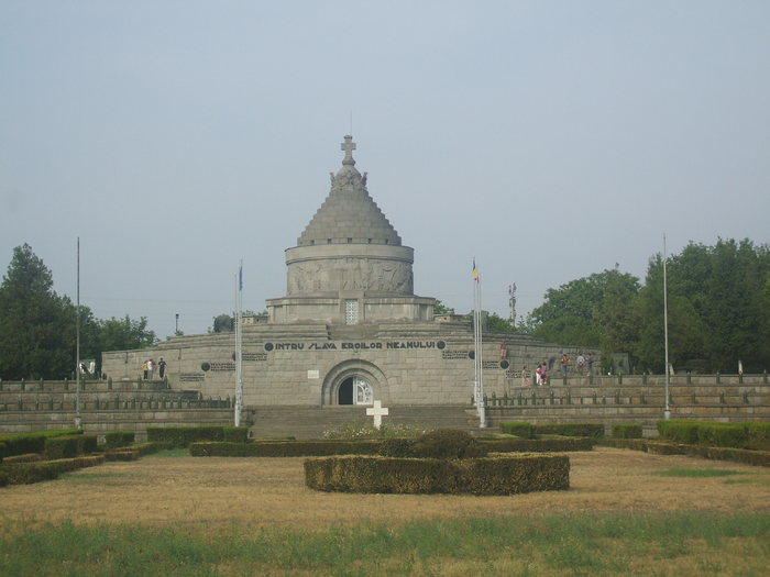 Mausoleu Marasesti - amintiri din vacanta II