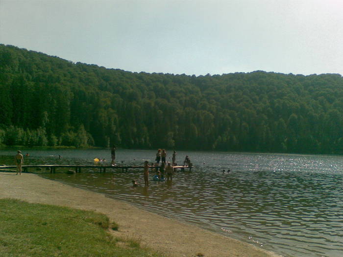 18082009(002) - lacul sfanta ana -lac de origine vulcanica