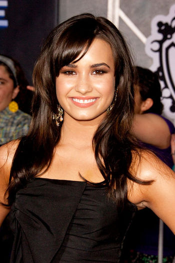 Demi Lovato                     Mitchie Torres - Personaje Camp Rock
