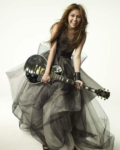 Miley-Cyrus-056 - PHOTOSHOOT MILEY CYRUS 03