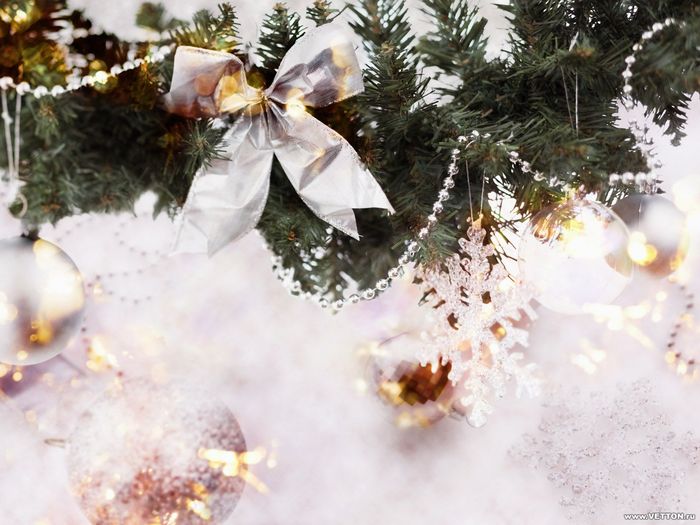 8 - CHRISTMAS WALLPAPERS