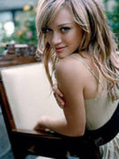 NSAEHHPMLWKHNTEWLUH - hillary duff