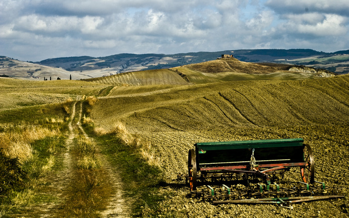 1928_tuscany_2560x1600