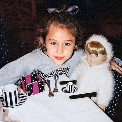 miley_cyrus8[1] - miley cyrus little