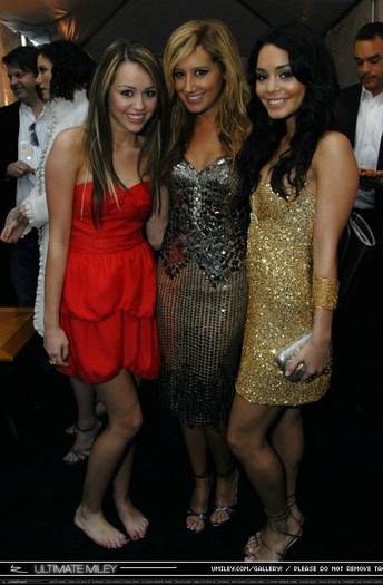 TEIIHDTEXEABJDEOQJO - miley-hannah