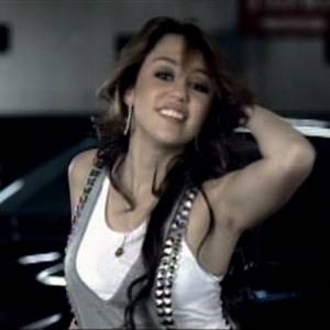 80440_music-video-miley-cyrus-fly-on-the-wall - 01 DE RETINUT