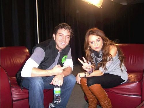 0 (604) - 00toate pozele mel cu miley cyrus00