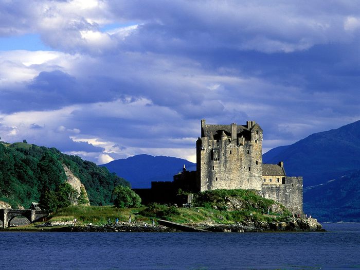 Eilean Donan Castle, Loch Duich, Scotland 1