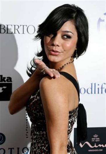 OYEYRITIPLWINLBYDIR[1] - vanessa hudgens