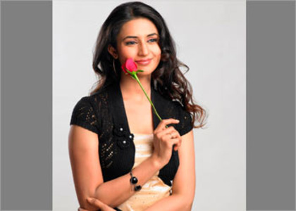 Divya - Divyanka Tripathi