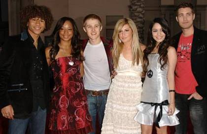 high-school-musical-tour-400 - high school musical