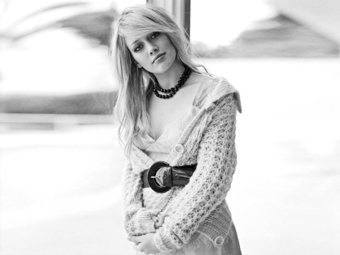 Hilary-hilary-duff-278352_1024_768