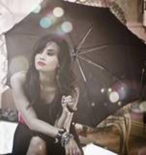 th_Demi_63 - Demi Lovato poze rare