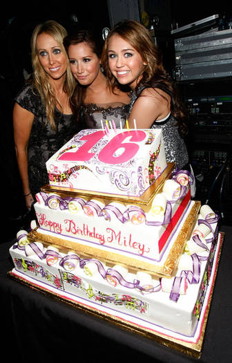 2008 American Music Awards Audience Backstage YtJ5gS-Z6Zsl