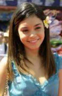 RKHOUPWKKMKECAINSKN - vanessa