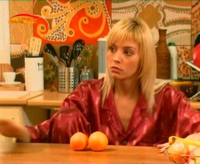 46087991 - Diana Dumitrescu In Razboiul Sexelor