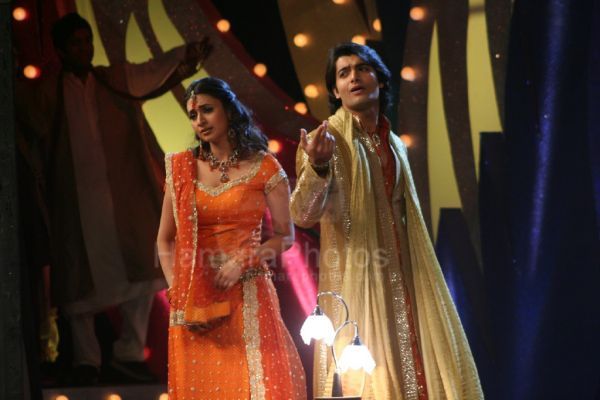 normal_Divyanka%20Tripathi%20and%20Sharad%20Malhotra%20at%20Zee%20Valentine%20shoot%20at%20Film%20Ci - Sharad Malhotra