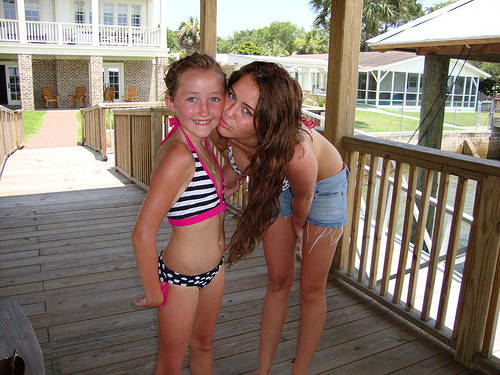 3640869957_baca4b0674[1] - Rare photo Miley Cyrus