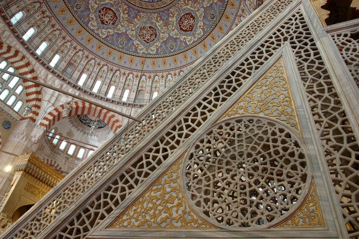 Selimiye Mosque in Edirne - Turkey (minbar)