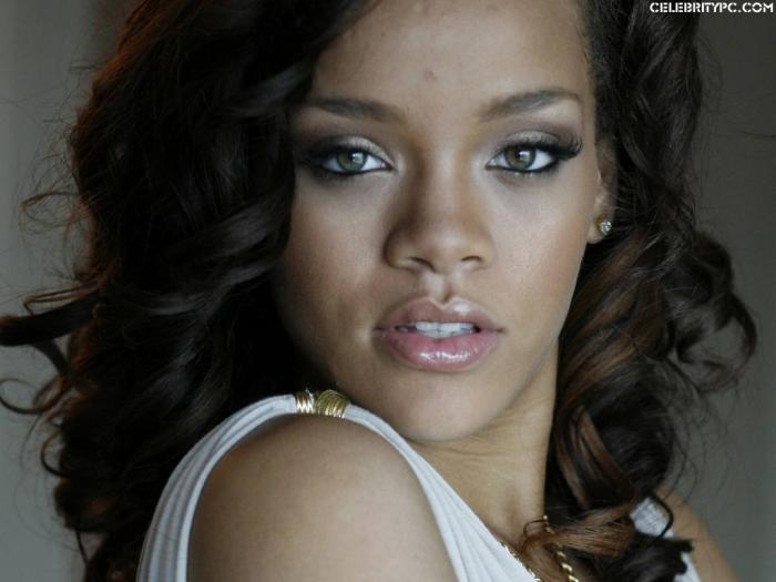 Rihanna_28-1024