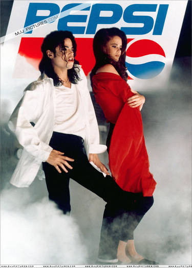 SCAZANEOHGDKGPPXYKJ - Poze Michael Jackson1