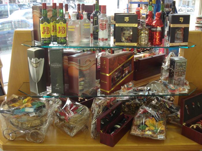 Picture 341; Cofetarie in Limasol
